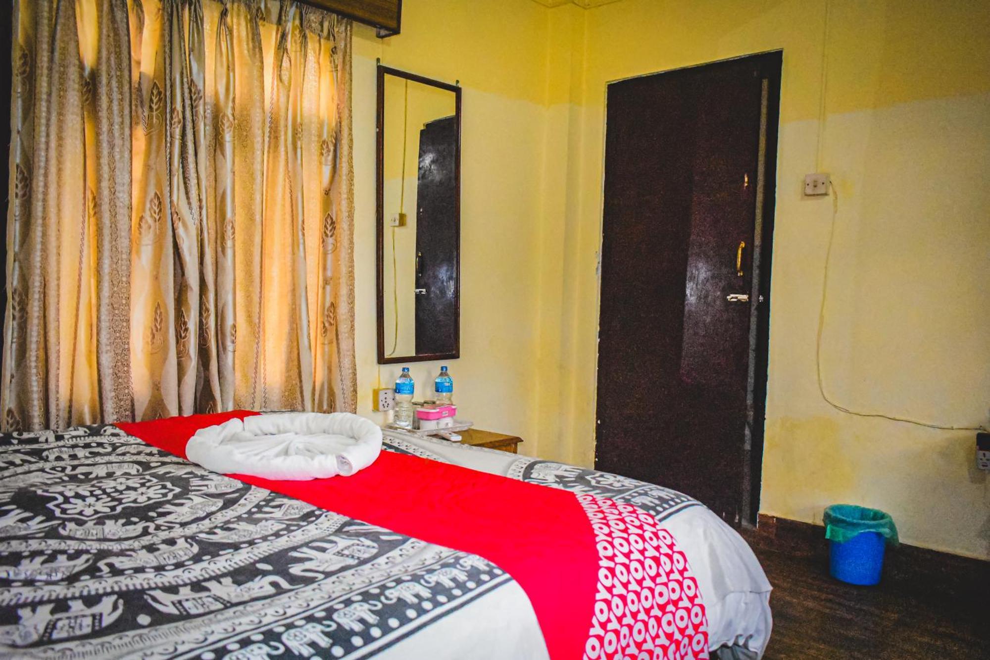 Chitwan Riverside Resort Sauraha Luaran gambar