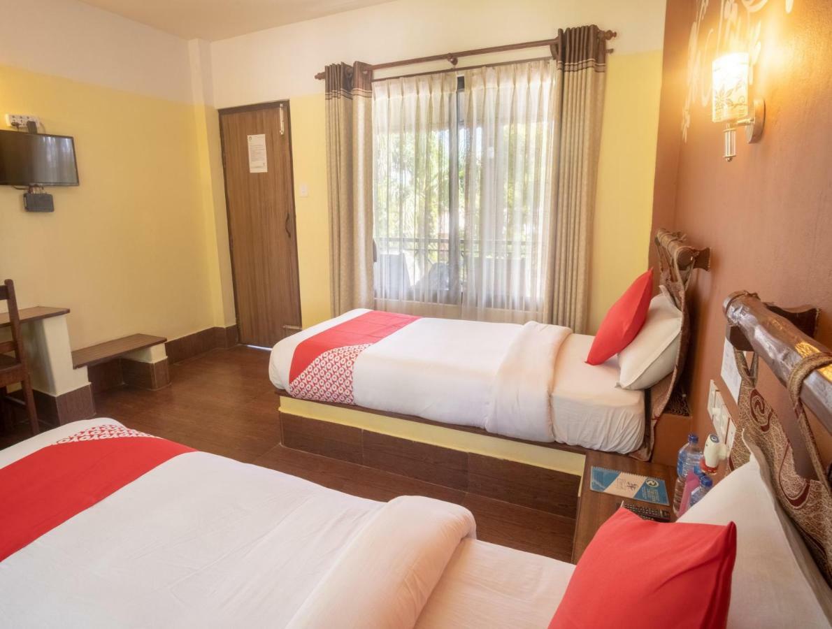 Chitwan Riverside Resort Sauraha Luaran gambar